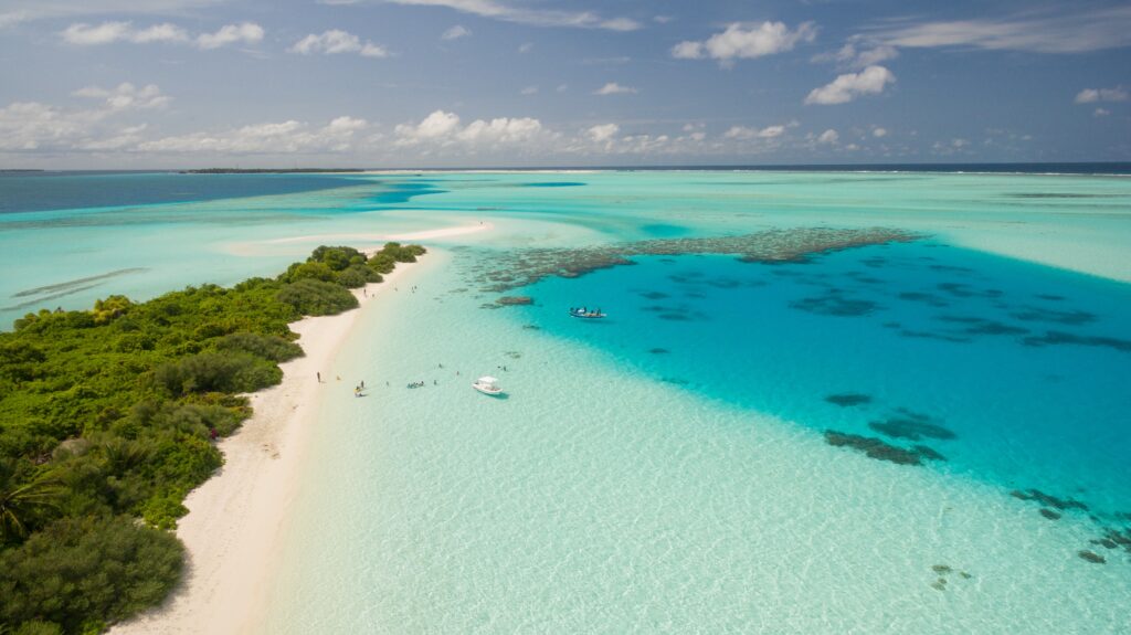 Turquoise islands and white sand